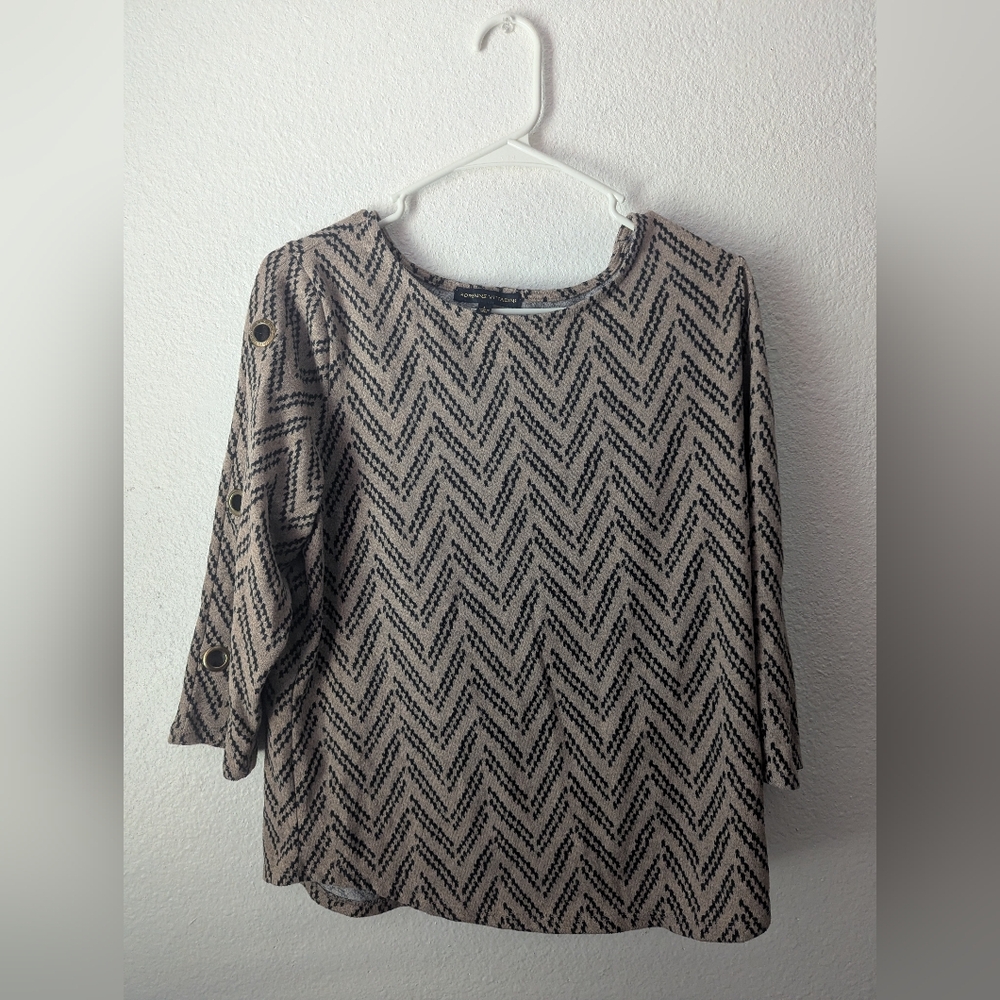 Adrienne Vittadini Black and Tan 3/4 Sleeve Chevron Top